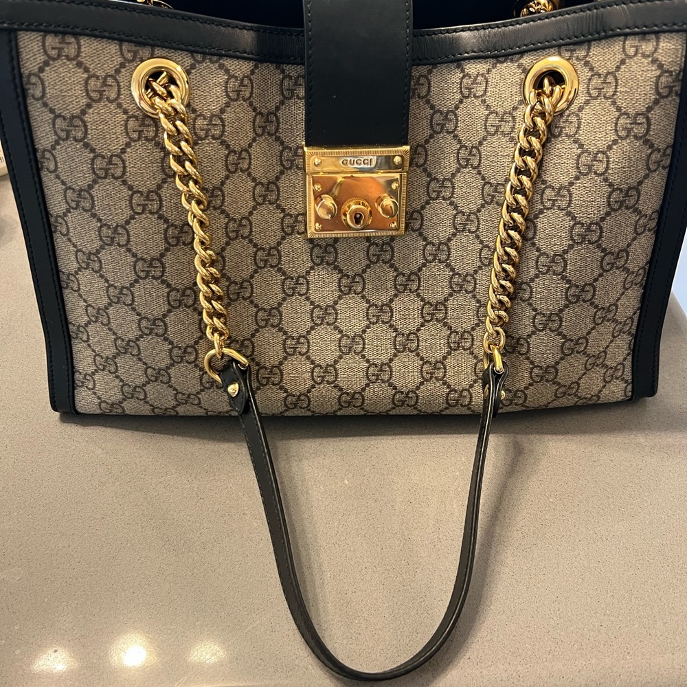 Padlock medium GG shoulder bag